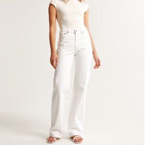 Abercrombie High Rise 90s Relaxed Jean - White - size 26s/2s (short)
